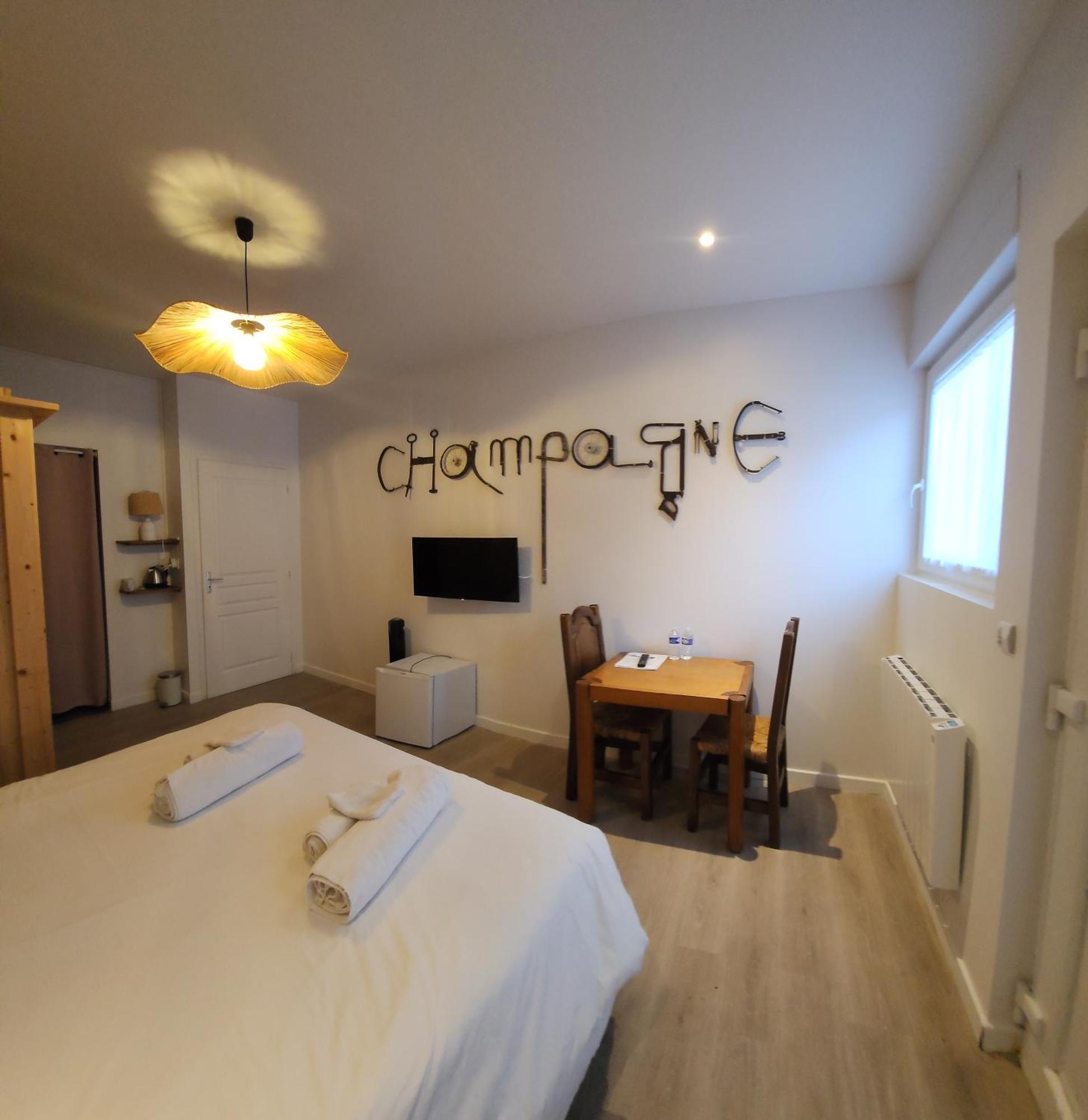 Chambres Privees Hyper-Centre Epernay Lit 160X200Cm Exteriér fotografie